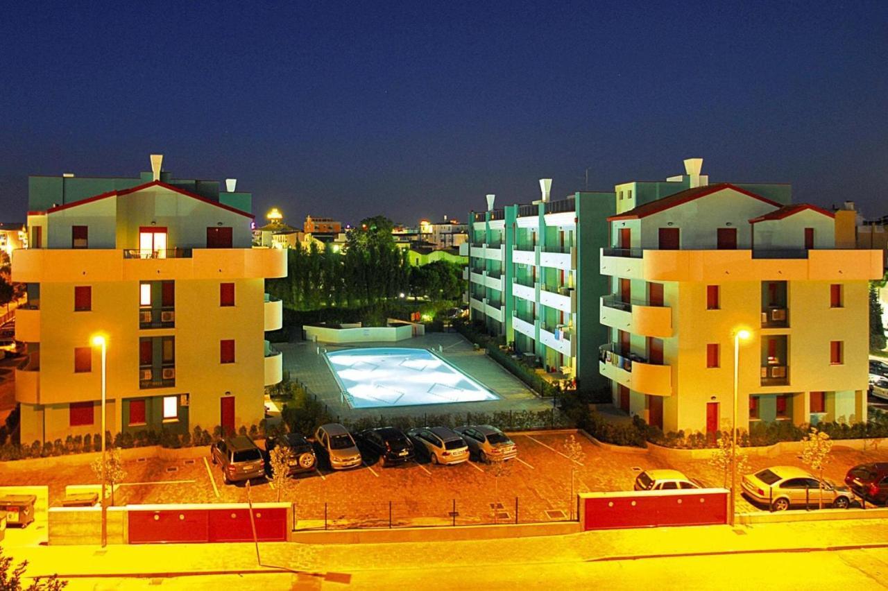 Apartment In Caorle With Heating エクステリア 写真