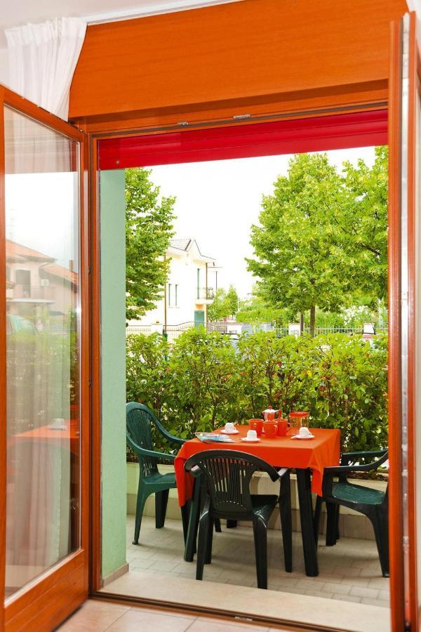Apartment In Caorle With Heating エクステリア 写真