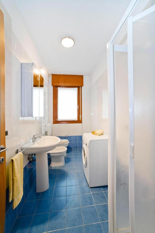 Apartment In Caorle With Heating エクステリア 写真